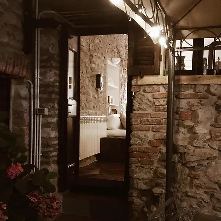 Antico Borgo Sanda Maggiore Casalzuigno