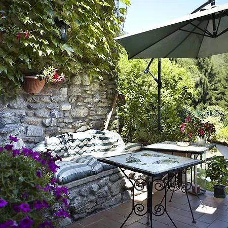 Antico Borgo Sanda Maggiore Bed & Breakfast